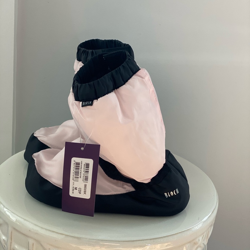 BRAND NEW! Bloch Dance Girl’s Warm up Boot, Candy